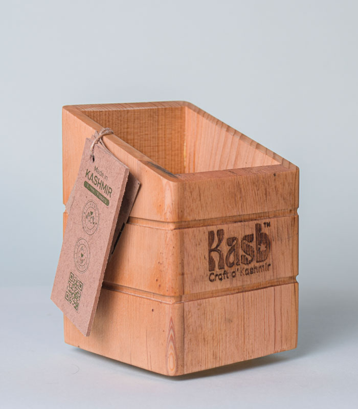 Handmade Deodar Wood Toothbrush and Toothpaste Holder (Waterproof Washroom Accessories Holder) 2