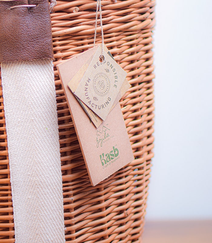 Willow Wicker Ladies Shoulder Bag - With White Cotton Strips and Lining 4