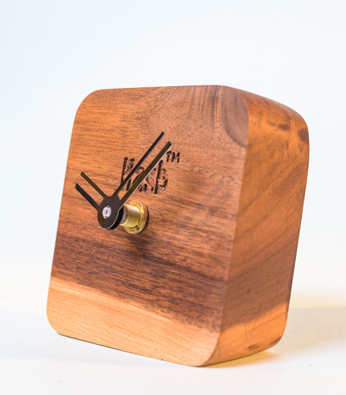 Walnut wood Table/desk clock - square small 3