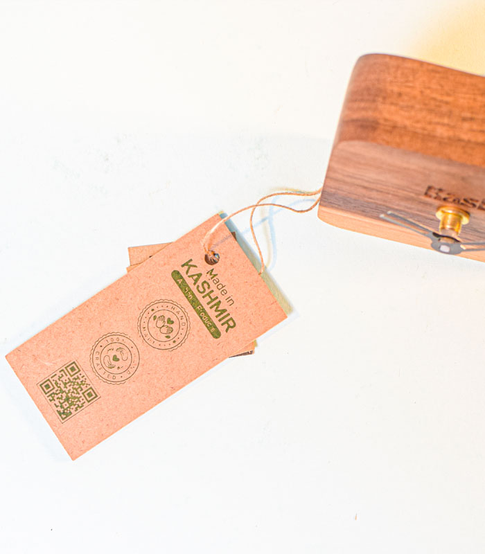 Walnut wood Table/desk clock - square small 4