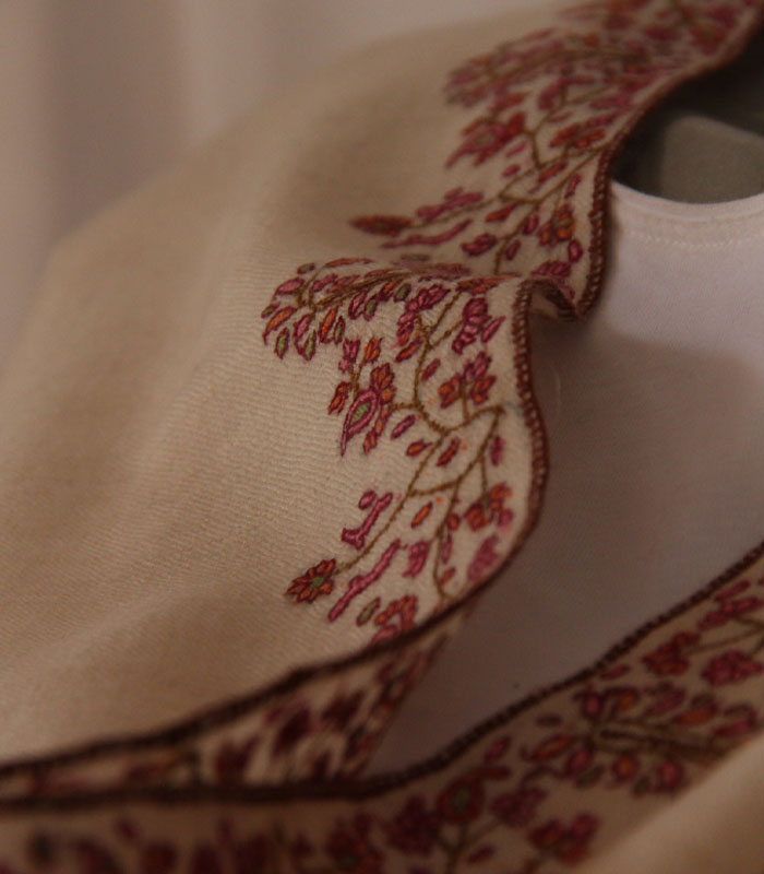 Cream Paladaar Hand Embroidered High-Quality Kashmiri Pashmina Shawl