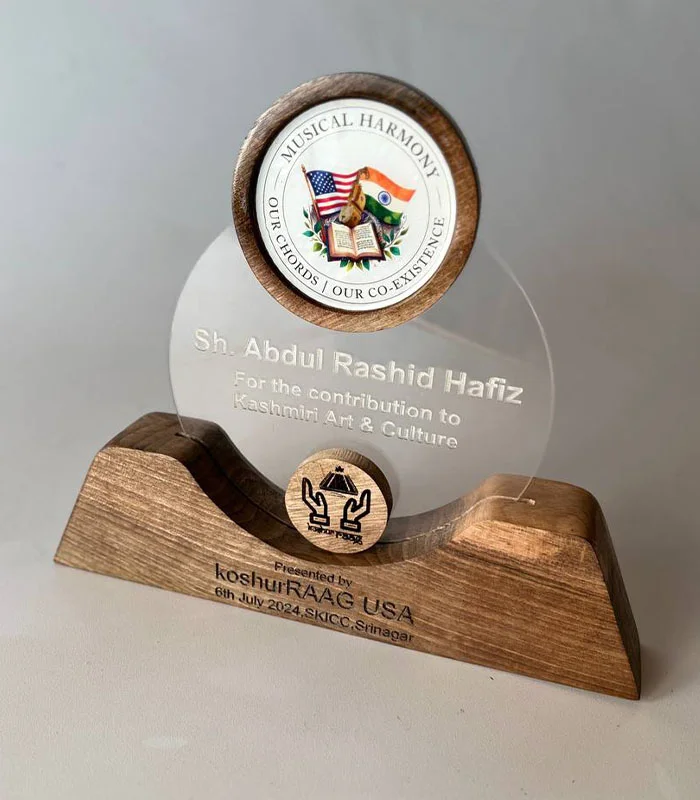 Customized Walnut Wood Memento